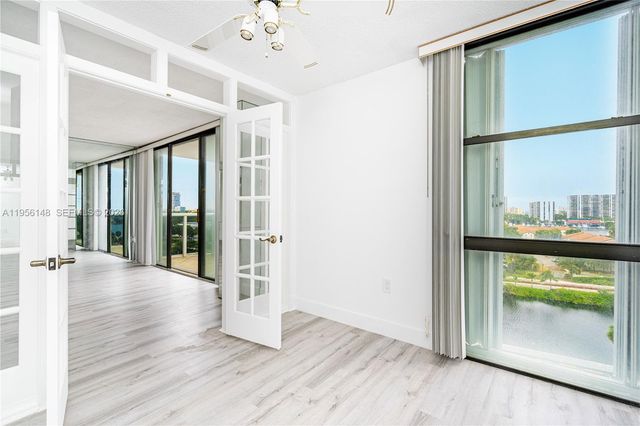 3625 N Country Club Dr 901, Aventura, FL 33180