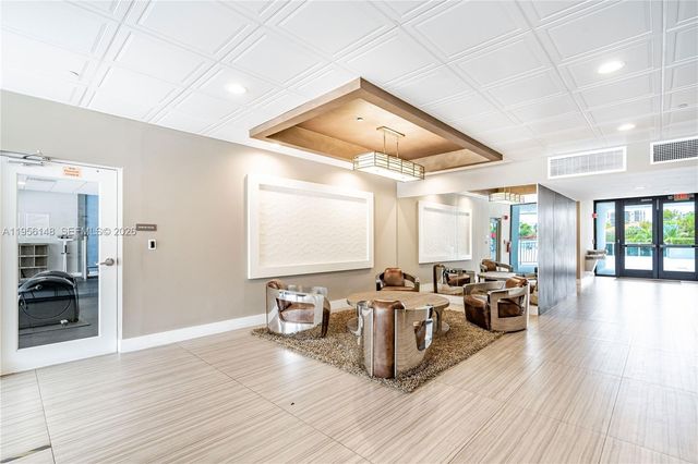 3625 N Country Club Dr 901, Aventura, FL 33180