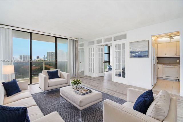 3625 N Country Club Dr 901, Aventura, FL 33180