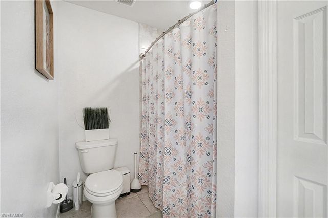 2219 NW 5th ST, Cape Coral, FL 33993