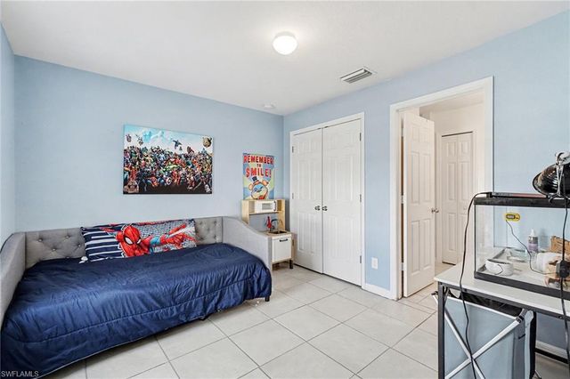 2219 NW 5th ST, Cape Coral, FL 33993