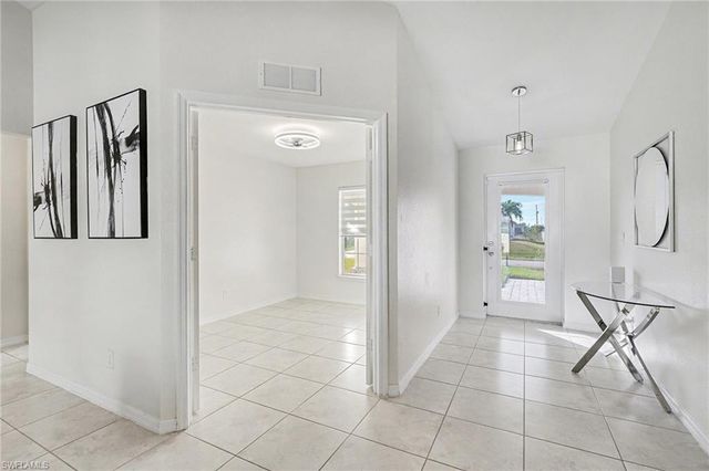 2219 NW 5th ST, Cape Coral, FL 33993