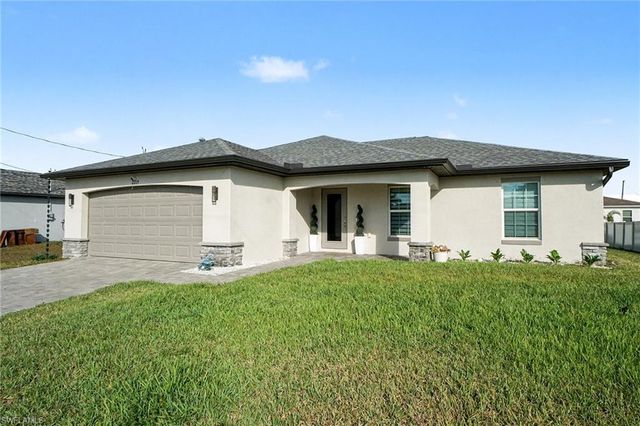 2219 NW 5th ST, Cape Coral, FL 33993