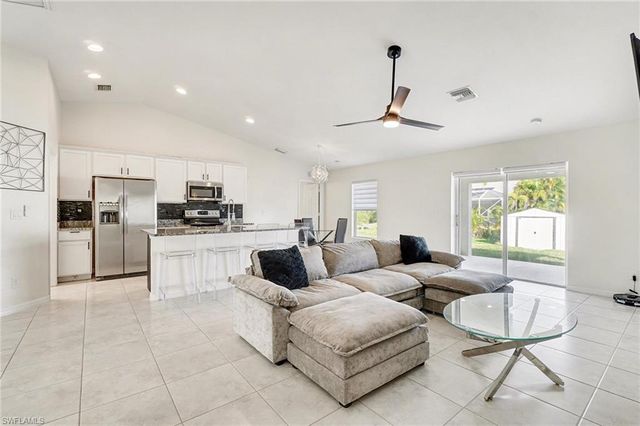 2219 NW 5th ST, Cape Coral, FL 33993