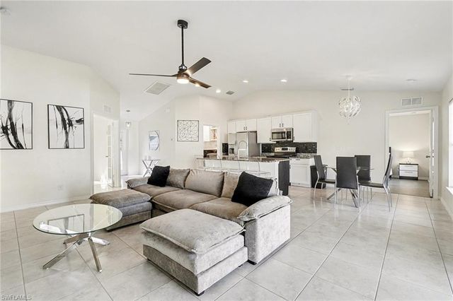 2219 NW 5th ST, Cape Coral, FL 33993