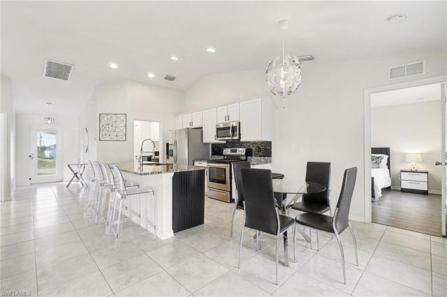 2219 NW 5th ST, Cape Coral, FL 33993