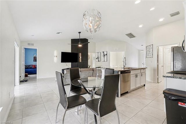 2219 NW 5th ST, Cape Coral, FL 33993