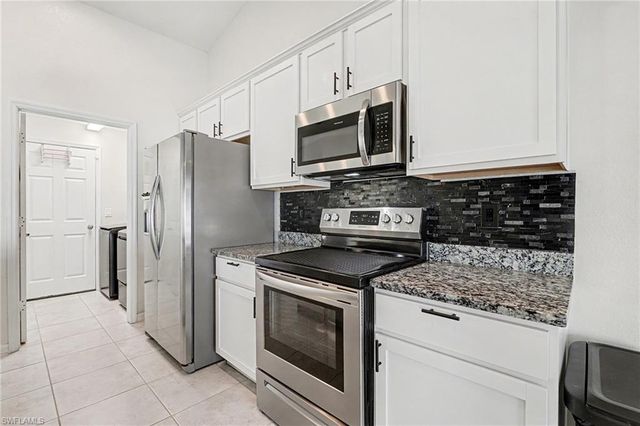 2219 NW 5th ST, Cape Coral, FL 33993