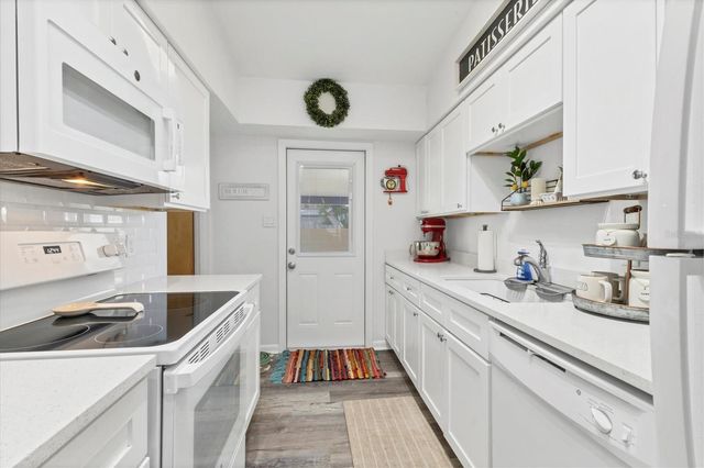 340 GLEN OAK ROAD, Venice, FL 34293