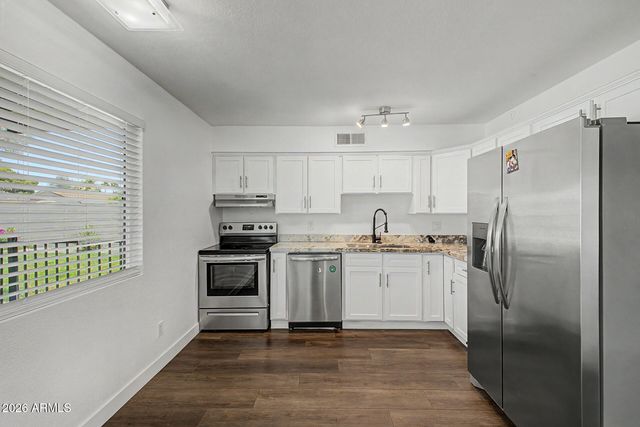 3524 E ANGELA Drive, Phoenix, AZ 85032