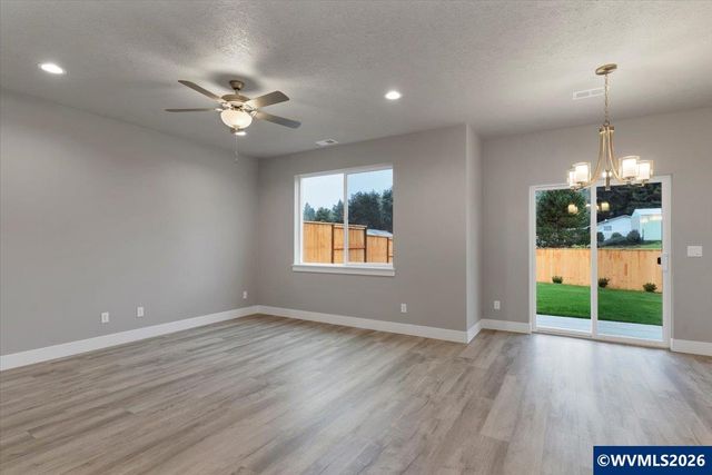 1163 SW 11th Av, Dallas, OR 97338