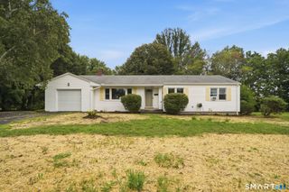 19 Sycamore Road, Bloomfield, CT 06002