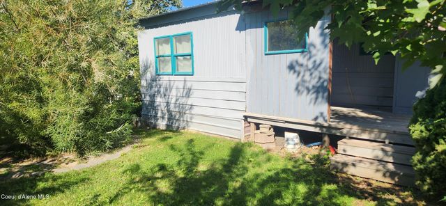 8323 W Meadow Brook Cir, Rathdrum, ID 83858