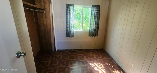 8323 W Meadow Brook Cir, Rathdrum, ID 83858