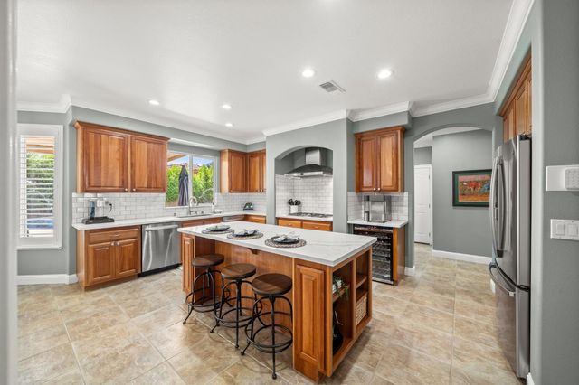 217 Baroness Ct, Roseville, CA 95747