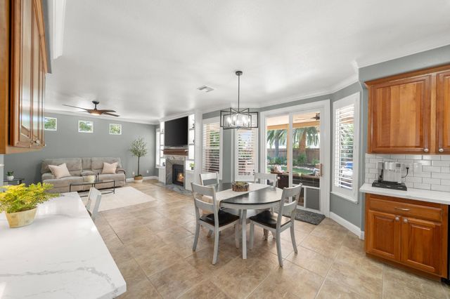 217 Baroness Ct, Roseville, CA 95747