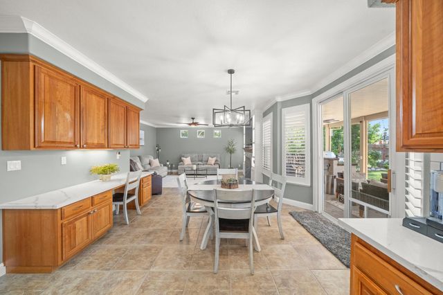 217 Baroness Ct, Roseville, CA 95747
