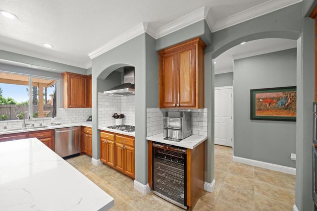 217 Baroness Ct, Roseville, CA 95747