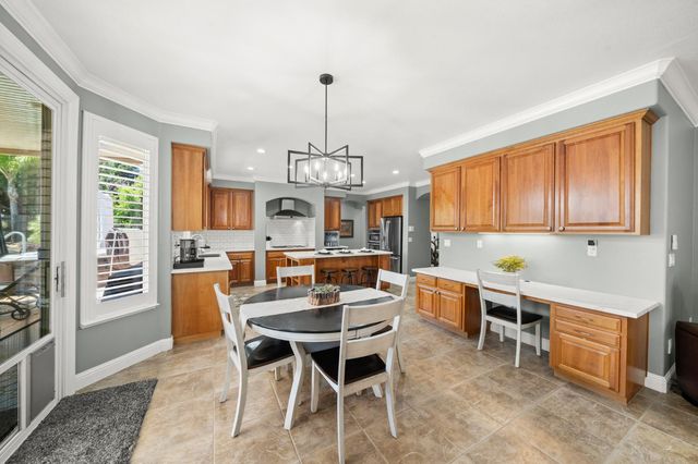 217 Baroness Ct, Roseville, CA 95747