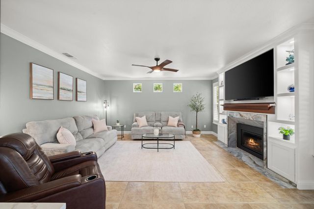 217 Baroness Ct, Roseville, CA 95747