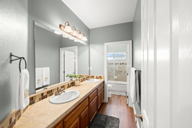 217 Baroness Ct, Roseville, CA 95747