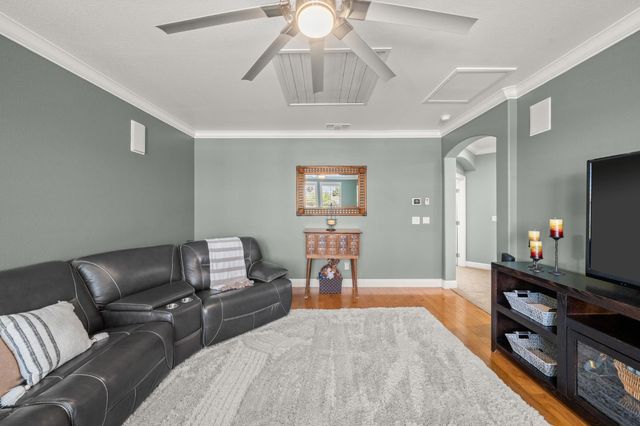 217 Baroness Ct, Roseville, CA 95747