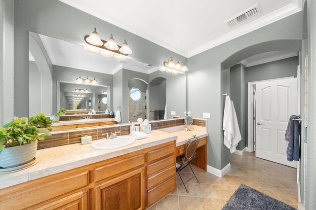 217 Baroness Ct, Roseville, CA 95747