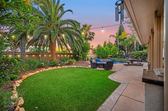 217 Baroness Ct, Roseville, CA 95747