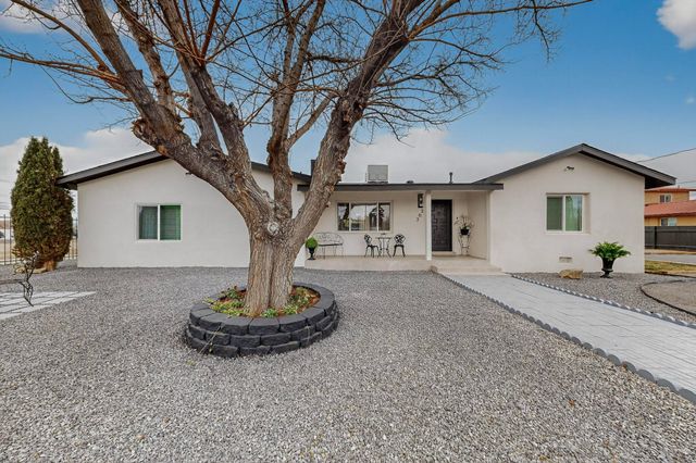 202 Wayne Road NW, Albuquerque, NM 87114