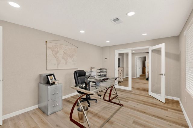 202 Wayne Road NW, Albuquerque, NM 87114