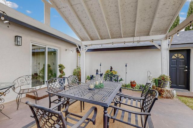 202 Wayne Road NW, Albuquerque, NM 87114