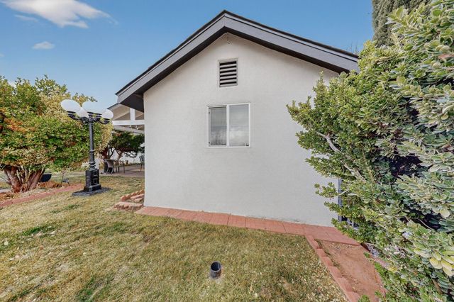 202 Wayne Road NW, Albuquerque, NM 87114
