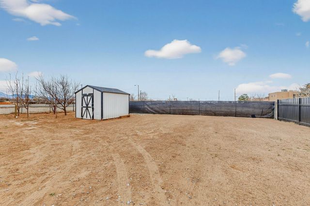 202 Wayne Road NW, Albuquerque, NM 87114