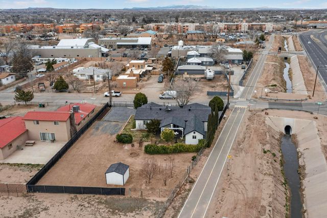 202 Wayne Road NW, Albuquerque, NM 87114