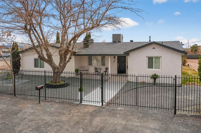 202 Wayne Road NW, Albuquerque, NM 87114