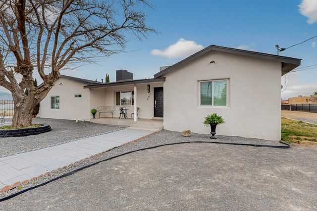 202 Wayne Road NW, Albuquerque, NM 87114