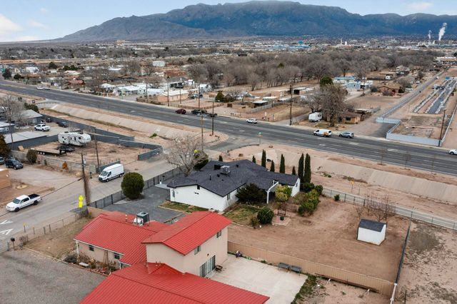 202 Wayne Road NW, Albuquerque, NM 87114