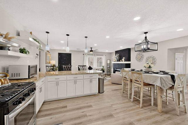 202 Wayne Road NW, Albuquerque, NM 87114