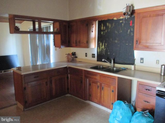 355 GRAND AVE, Keyser, WV 26726