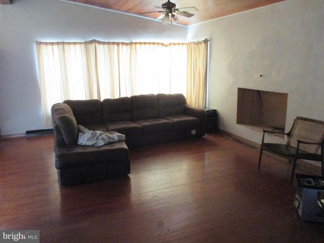 355 GRAND AVE, Keyser, WV 26726