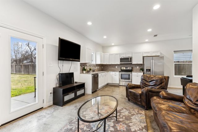 3314 Pueblo Street, Dallas, TX 75212