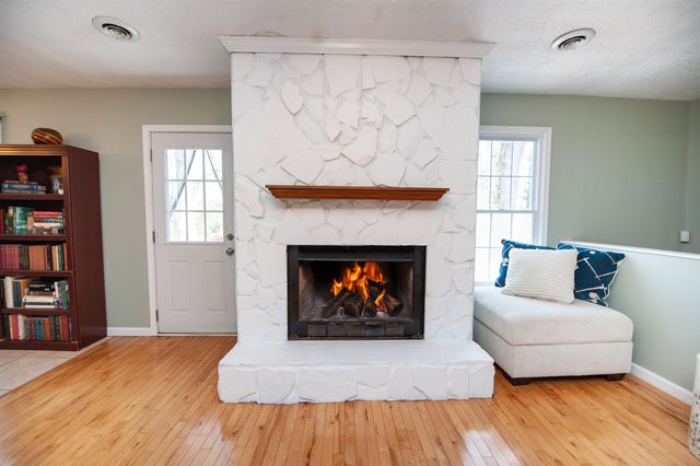 215 Chickamauga Ln, Simpsonville, SC 29681