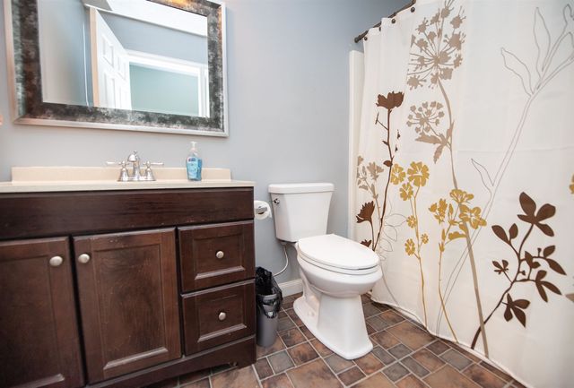 215 Chickamauga Ln, Simpsonville, SC 29681