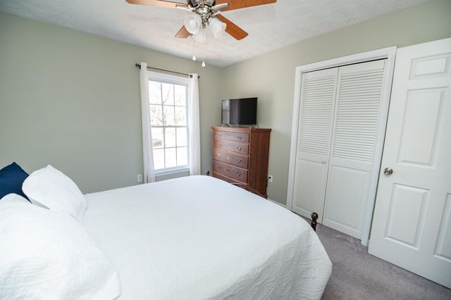 215 Chickamauga Ln, Simpsonville, SC 29681