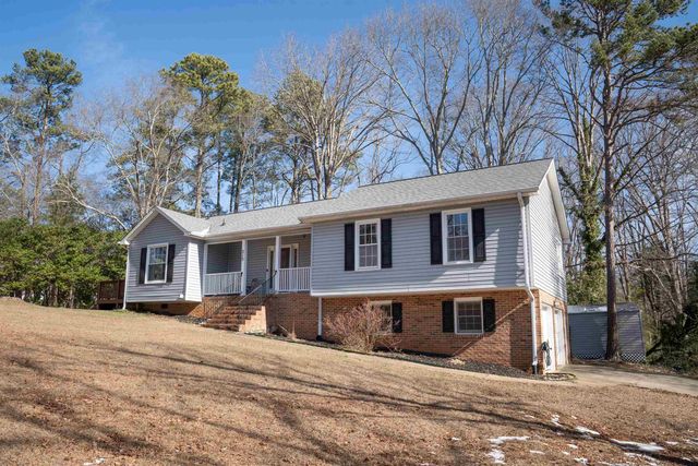215 Chickamauga Ln, Simpsonville, SC 29681