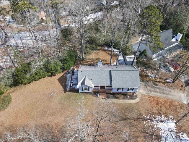 215 Chickamauga Ln, Simpsonville, SC 29681