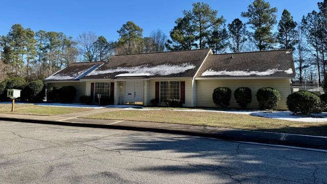 215 Chickamauga Ln, Simpsonville, SC 29681