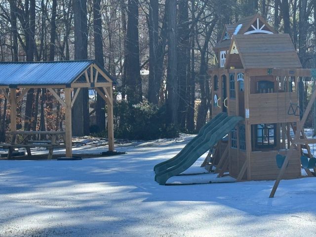 215 Chickamauga Ln, Simpsonville, SC 29681