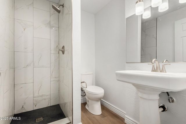 501 E MADDEN Drive, Avondale, AZ 85323