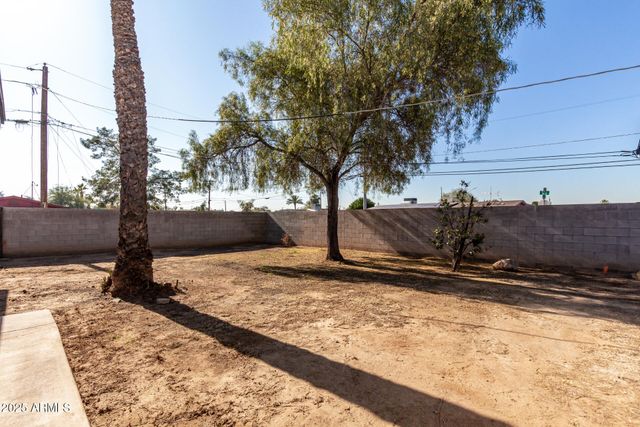 501 E MADDEN Drive, Avondale, AZ 85323